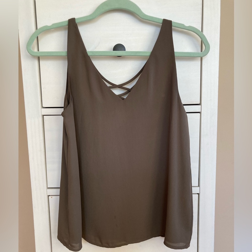 V-neck Tank